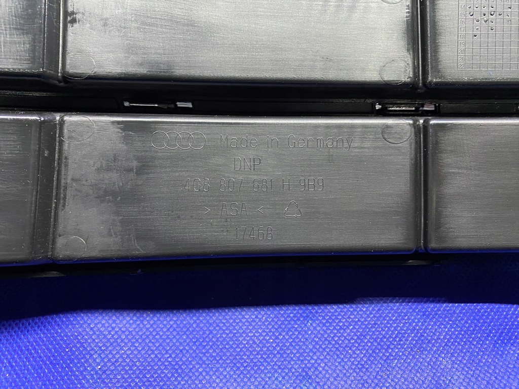 фото №8, Audi a7 c7 4g ліва решітка передній бампера решітка радіатора 4g8807681h 4g8807647