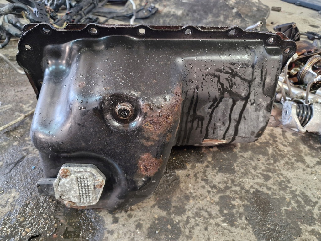 фото №1, Поддон масляная масла bmw e92