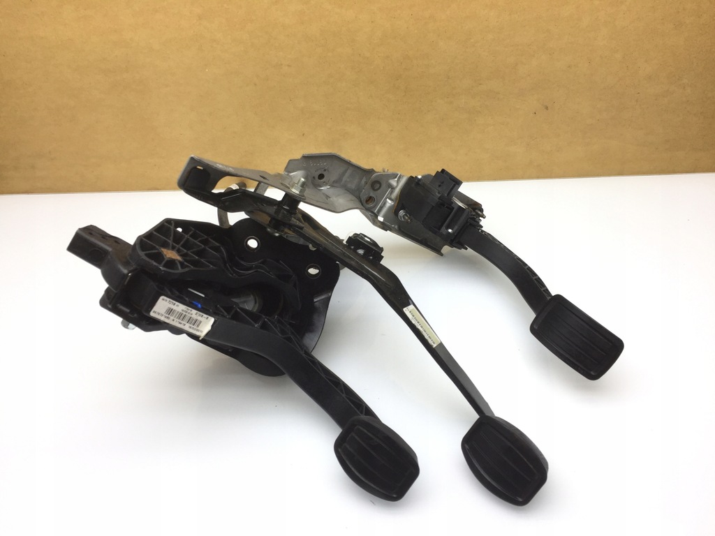 фото №1, C4 picasso ii педаль педали насос сцепления