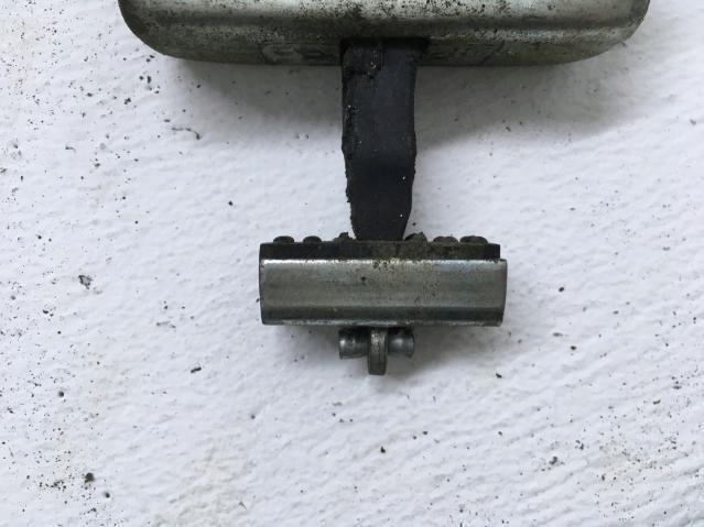 фото №3, Обмежувач двері правий перед ford transit 00-06