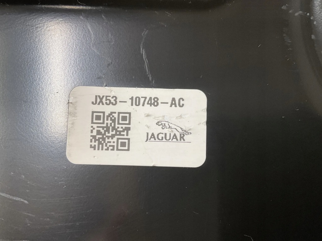 Лоток основание аккумулятор jaguar f-type x152 t2r4844 ex5310748aa Недорого