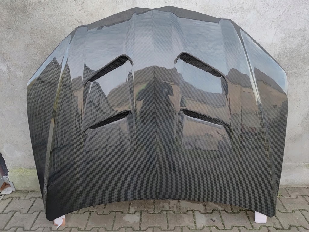 фото №1, Lamborghini urus капот крышка двигателя перед карбон 7179