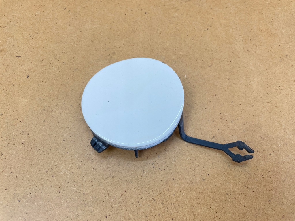 Купить Renault megane iv 4 заглушка бампера перед