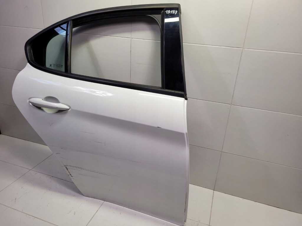 фото №4, Дверь задняя правая сторона alfa romeo giulia 952 2017