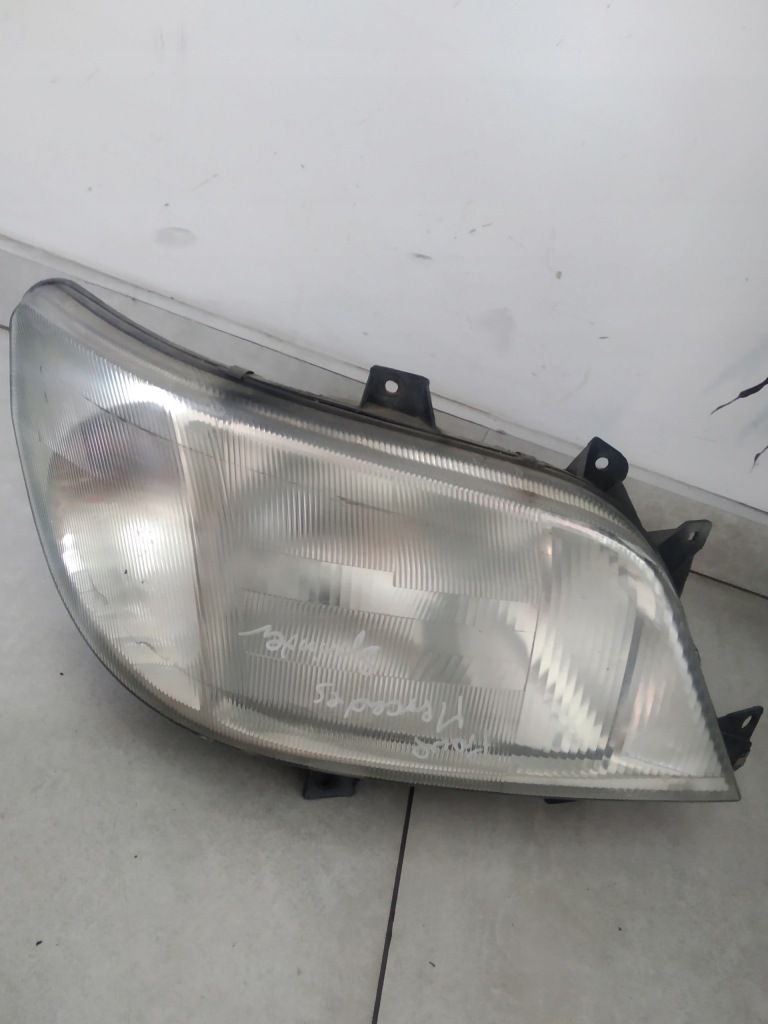 Купити Mercedes sprinter w901 лампа права перед передня
