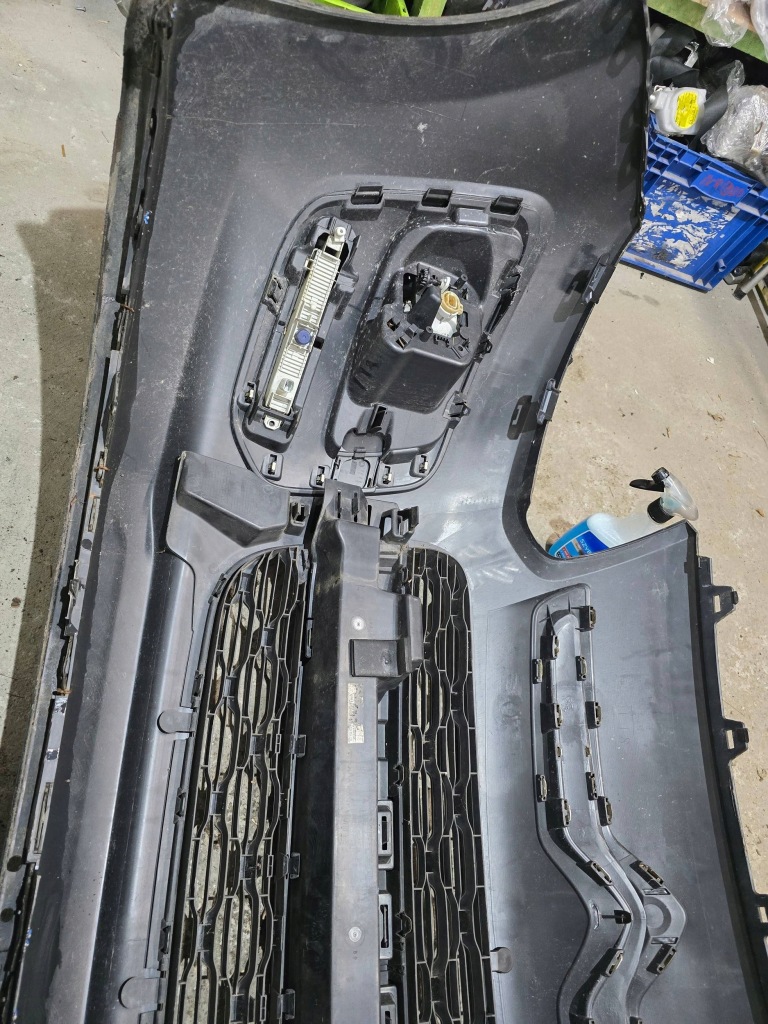 Бампер передний перед citroen c3 picasso lift led Недорого