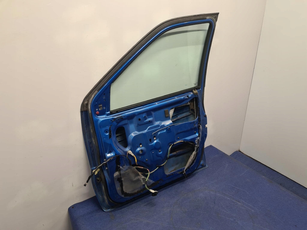 Suzuki ignis ii дверь перед правое z7b Цена