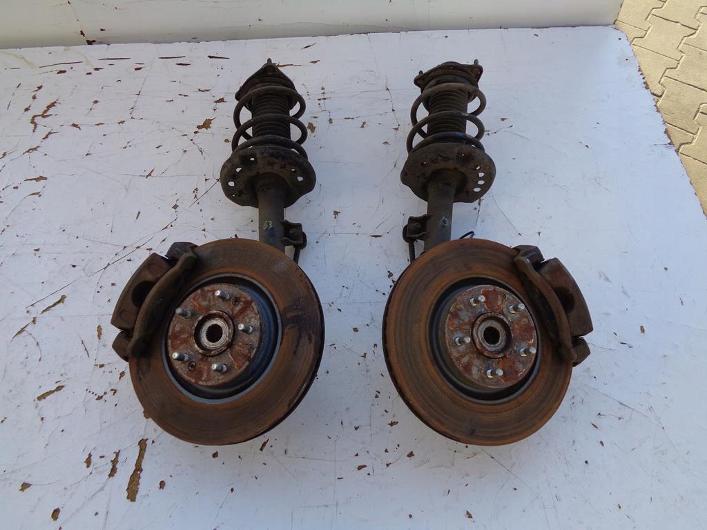 фото №1, Поворотный кулак правый перед hyundai i40 1.7 crdi