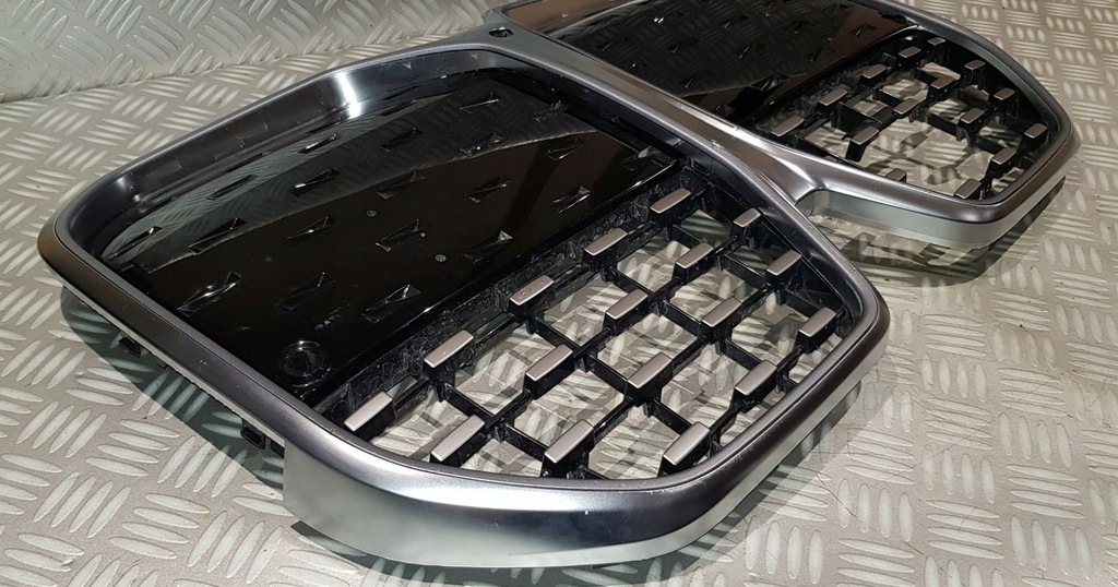 фото №9, Bmw i4 g26 m-pakiet gran coupe решётка радиатора бампера решётки радиатора решётка радиатора камера 9850177