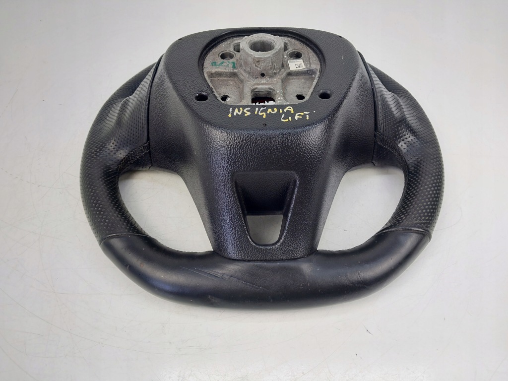 Кермо  шкіряний багатофункціональний 624047000c opel insignia a рестайлінг  opc Ціна