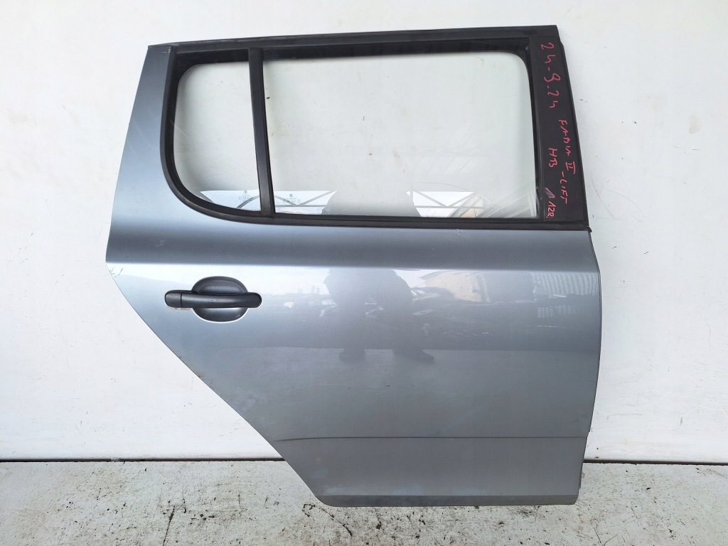 фото №1, Skoda fabia ii hb lift 10-14 дверь правое задняя
