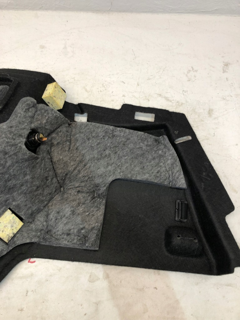 фото №13, Volvo xc40 обшивка правий оббивка ніша багажника права 18-