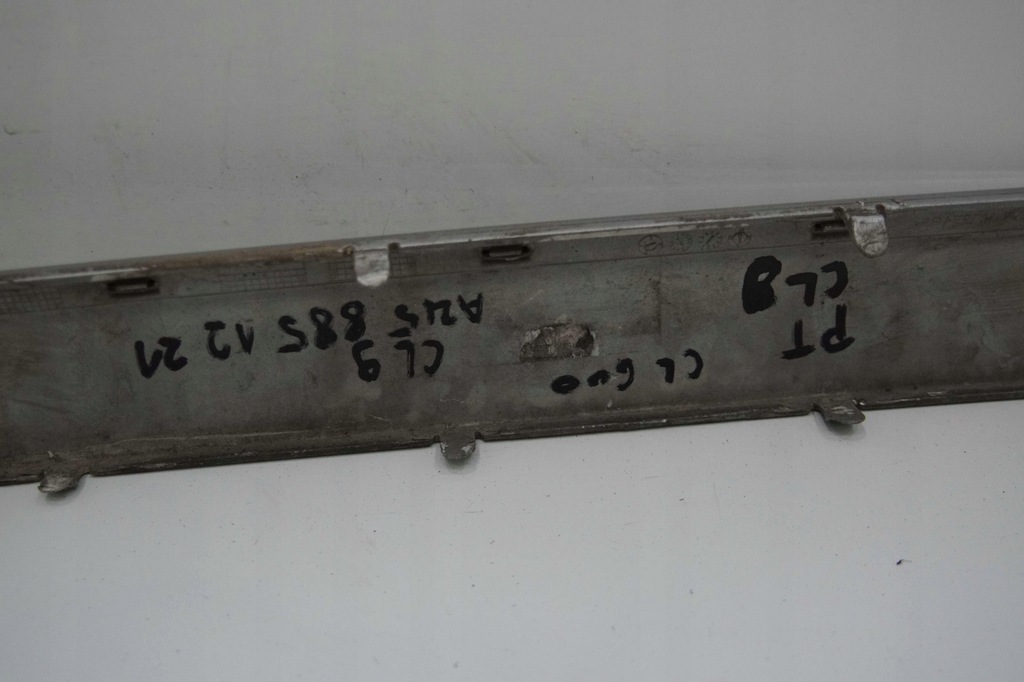 фото №6, Молдинг бампера задняя правая amg 744 mercedes cl w215