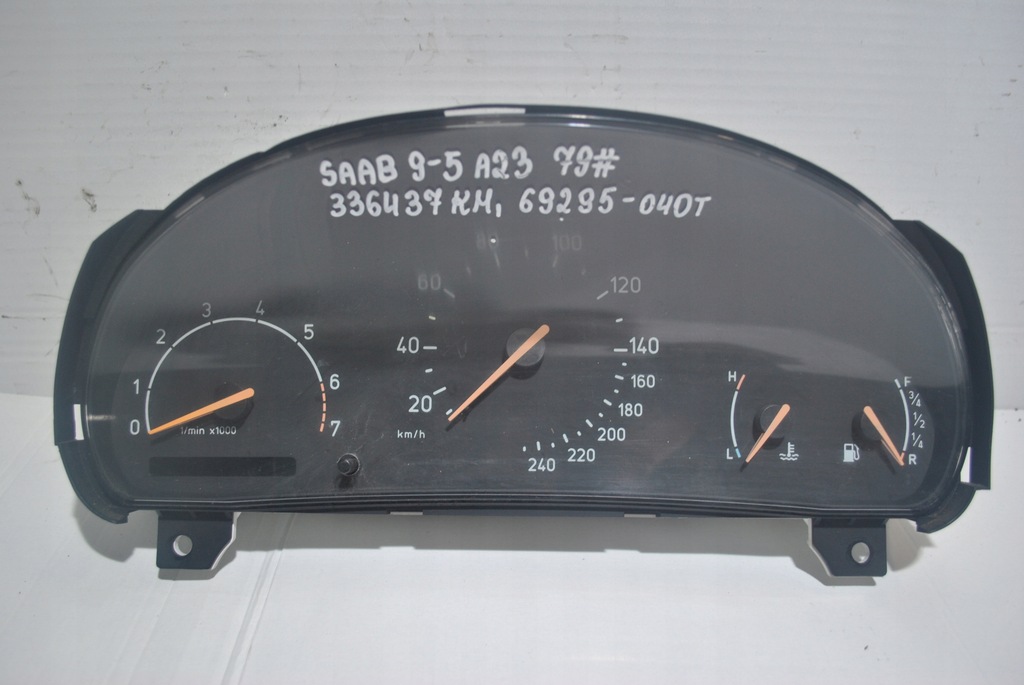 фото №1, Счетчик приборная панель saab 95 9-5 69295-040t