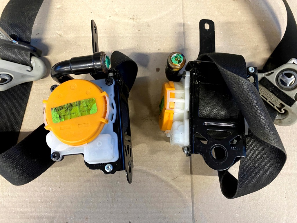 фото №5, Pas безпеки - повний - лівий правий перед передній toyota hilux viii 15-