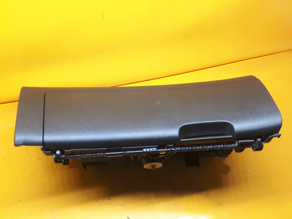 фото №9, Бардачок пасажира octavia ii 04-08r 1z1857103