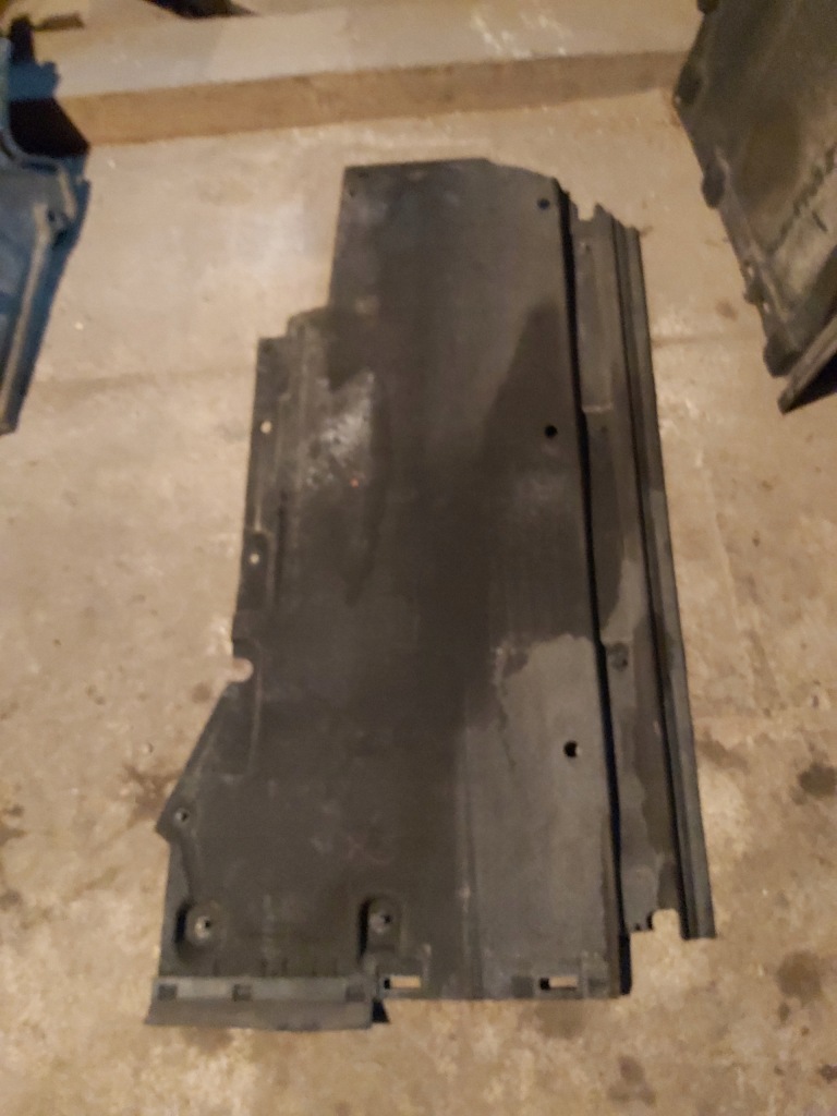 Купить Накладка подвеска левая 8f0825207b a8 8t 8f кабриолет