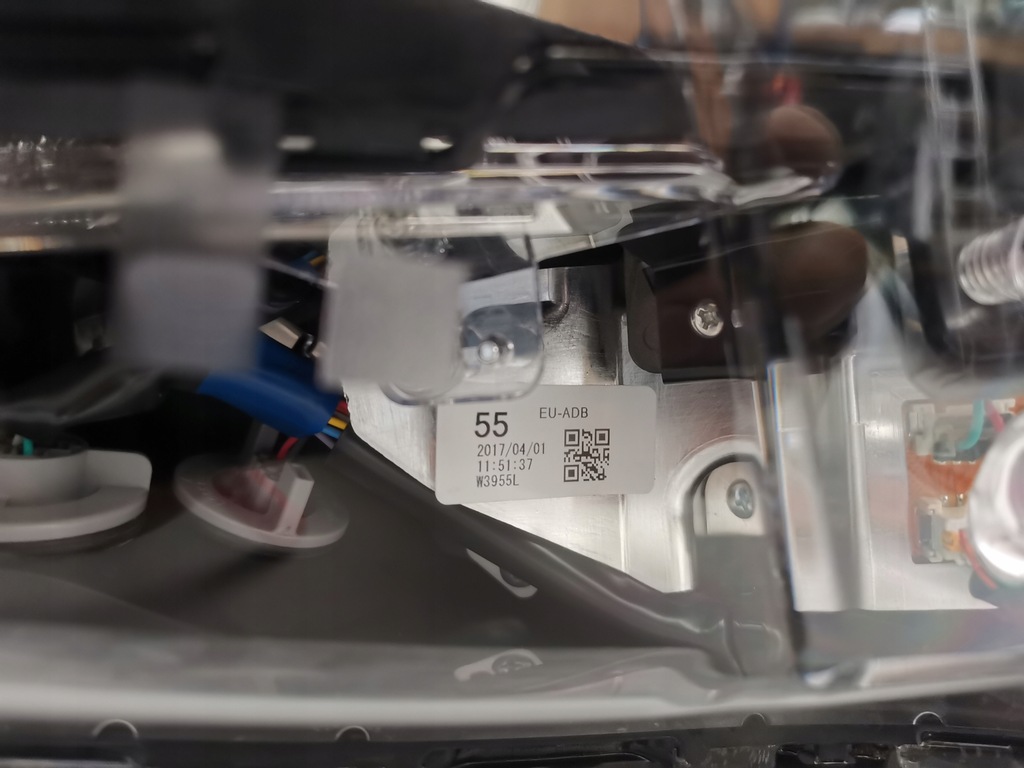 фото №9, Mazda cx5 ii 17- лампа перед левая правая идеальное состояние комплект europa adb 10pin