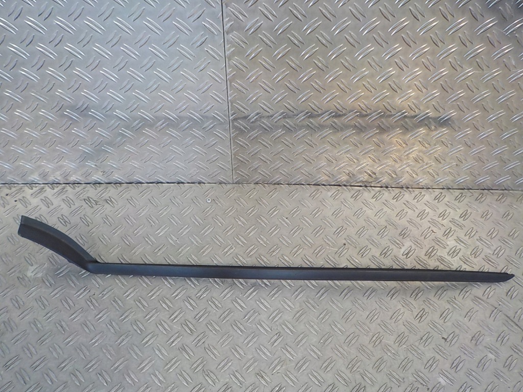 фото №1, Volvo xc40 ii молдинг защита стекло лобовое левая