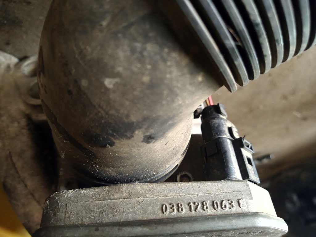 фото №11, Колектор всмоктуючий дросельна заслінка труба повітря 038129113f 6q0129684p 038128063