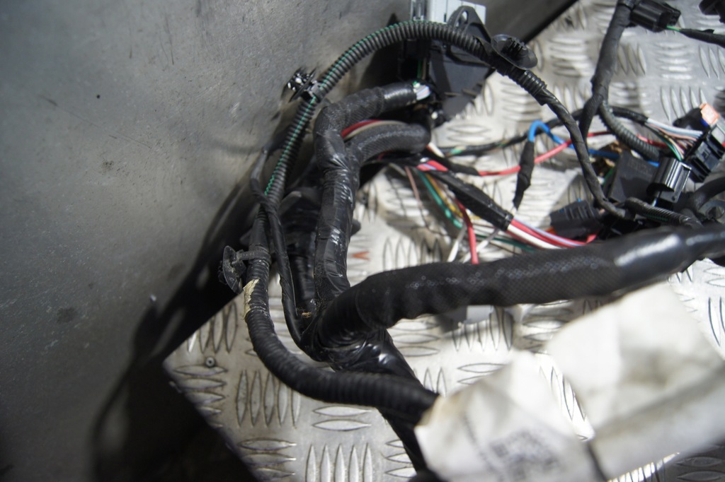 фото №12, Джгут двигуна 1.0 tce 240115340s