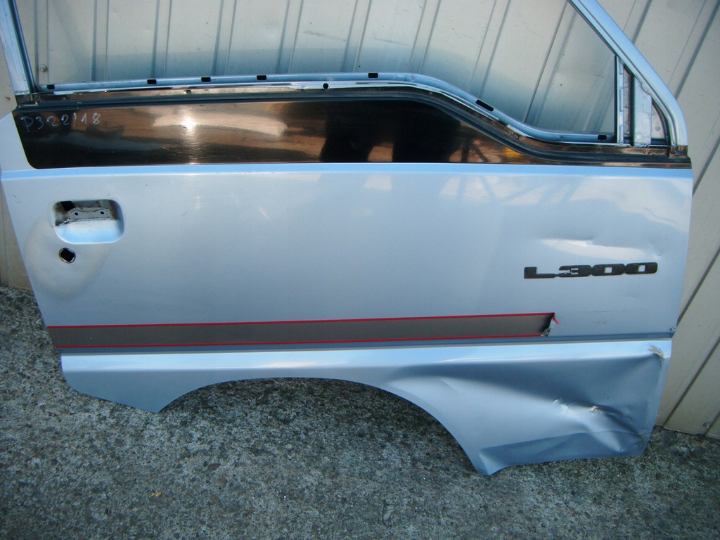 фото №7, Mitsubishi l300 двері праве передні