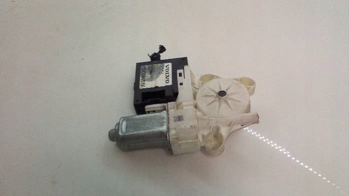 Купить Моторчик подъёма стекло правый задняя v50 30710070