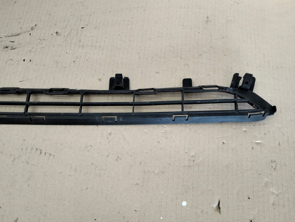 фото №8, Решётка средняя бампер перед peugeot 3008 i lata 2009-2016 9685625677