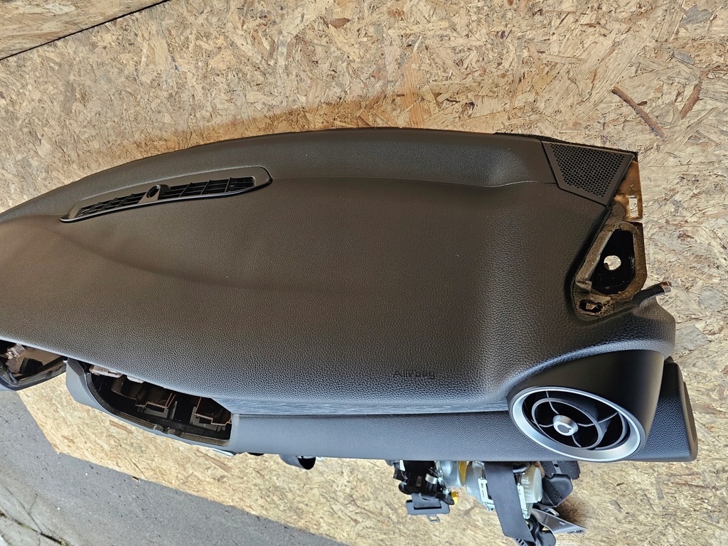 фото №6, Alfa romeo giulia панель приладів консоль подушка безпеки ремені