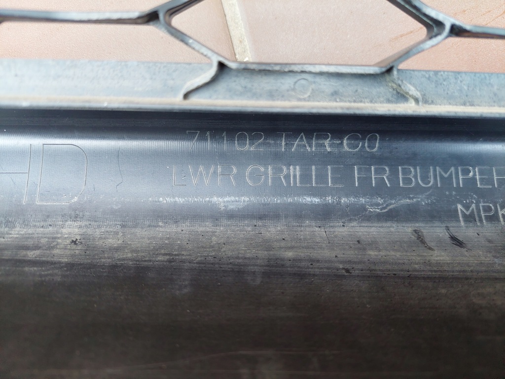 фото №10, Решётка средняя - спойлер - honda jazz iv 4