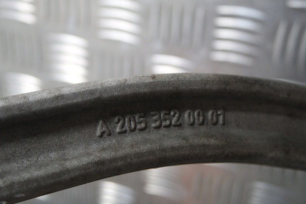 фото №8, Подвеска правый задняя mercedes w213 amg zaw186