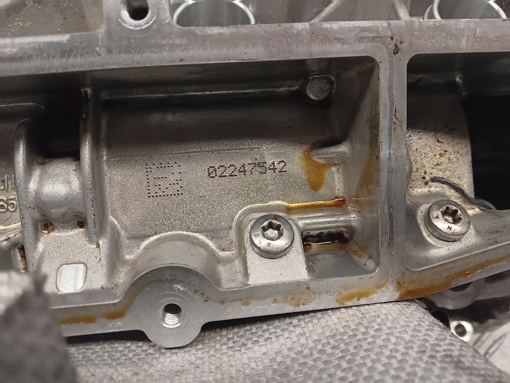 фото №3, Audi q7 4m 06m103403af головки