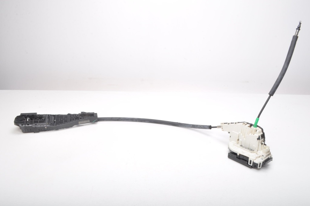 фото №1, Maserati ghibli iii замок дверь левый задняя 6pin 670100896