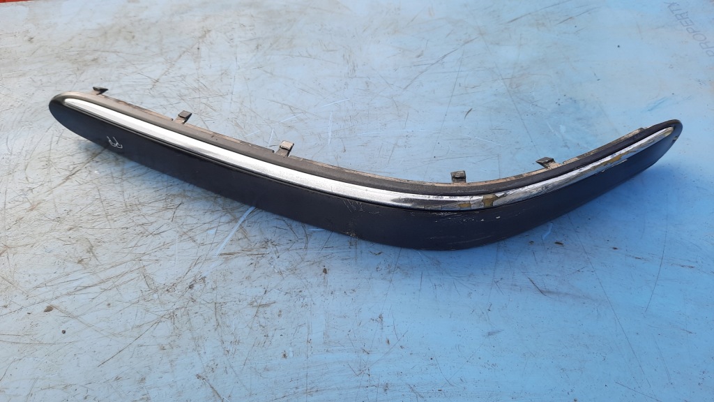 Купити Решітка бампера ліва mercedes w220 00r