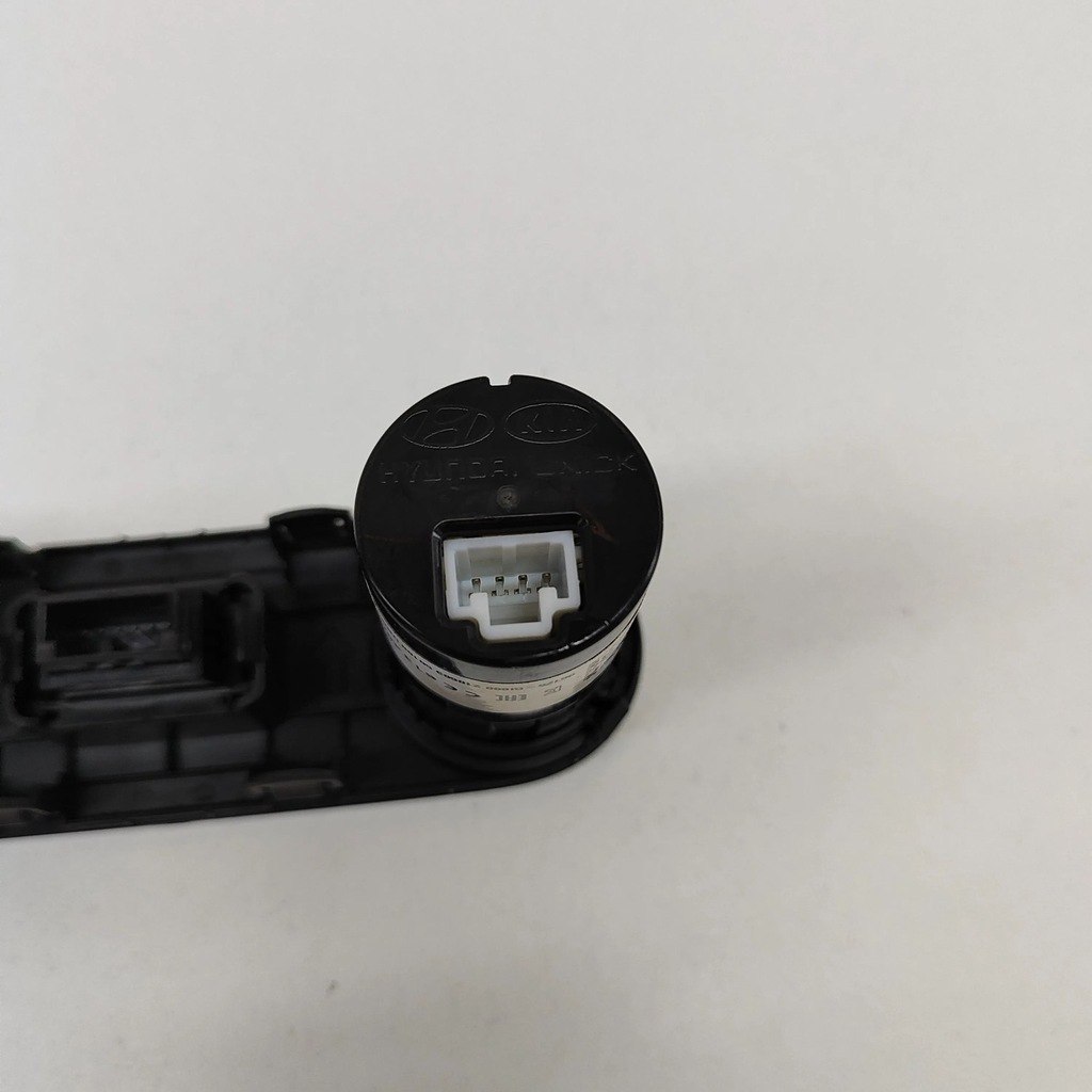 фото №6, Hyundai ioniq 5 2021 разъём / соединитель usb