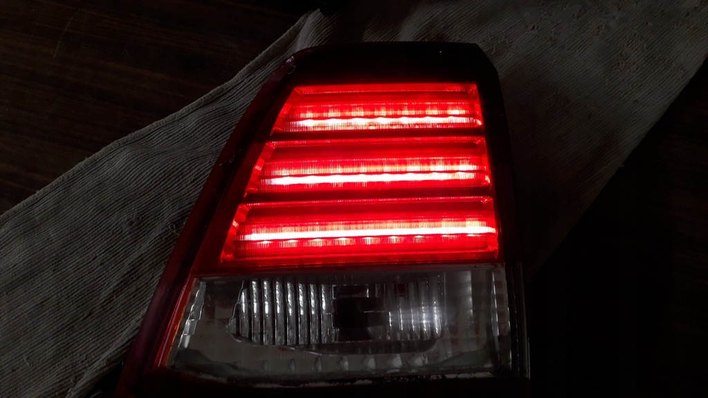 фото №14, Toyota land cruiser 200 08- лампа задняя правая led