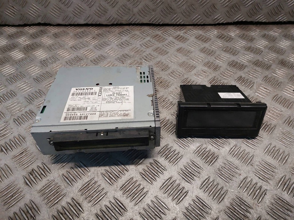 фото №1, Радіо програвач + дисплей volvo s40 ii 30775284 30775261