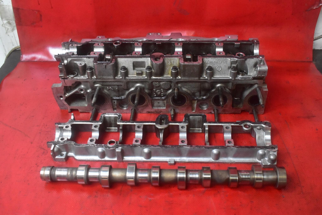 фото №11, Головка двигуна 9684487210 citroen c3 picasso 1.6 hdi 90 km 08-13