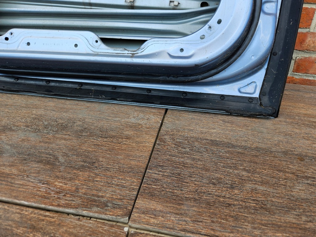 Mercedes ml w164 05-11 двері лівий перед c349 Недорого