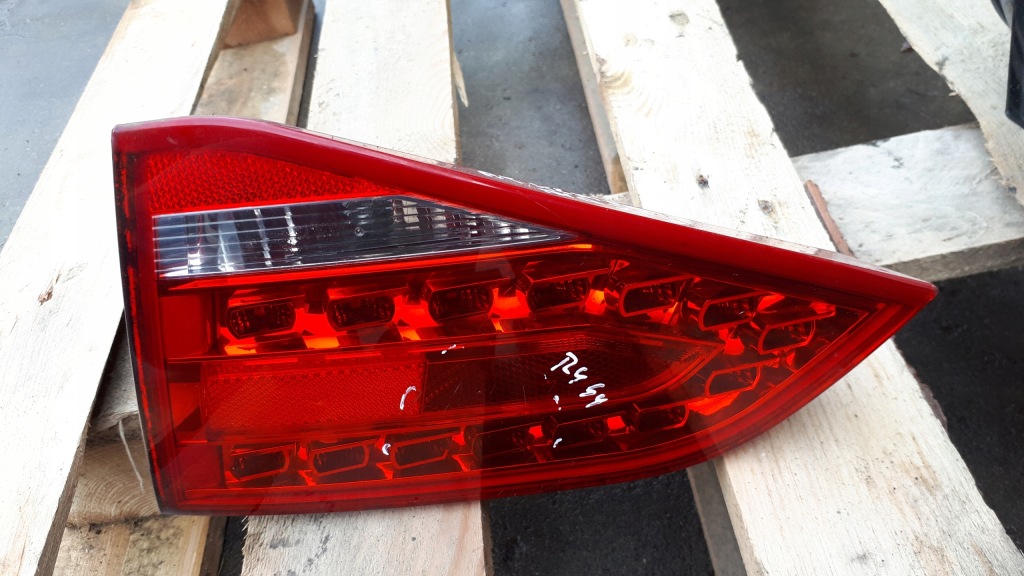 фото №1, S4 b8 a4 лампа правая правый задняя led w крышка sedan