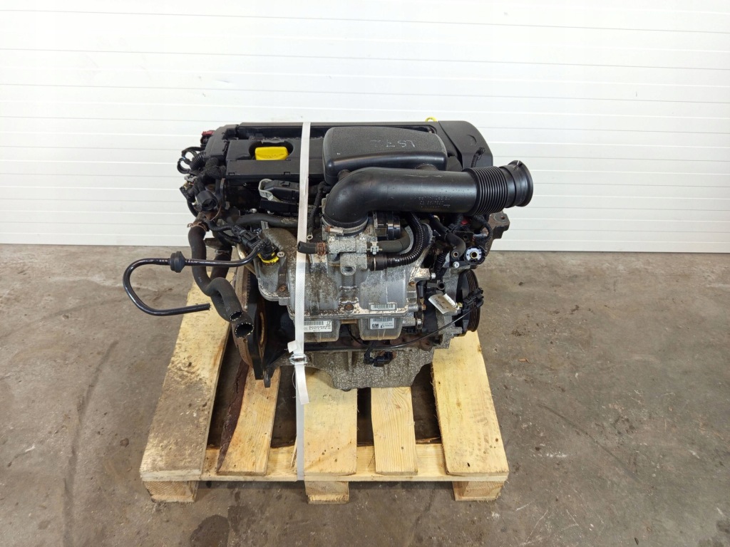 Двигатель комплектный  z16xep opel astra h zafira b vectra b 1.6 16v Недорого