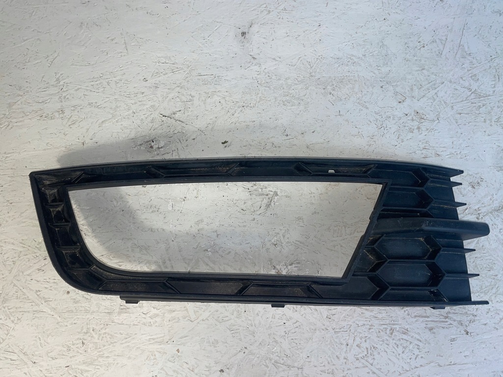 фото №1, Решётка бампера skoda octavia 3