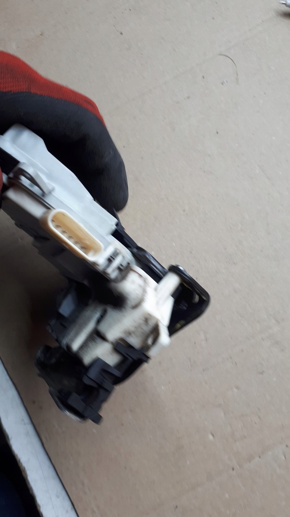 фото №9, A4 b8 s4 замок дверь правый задняя задний 6 pin a5 q5