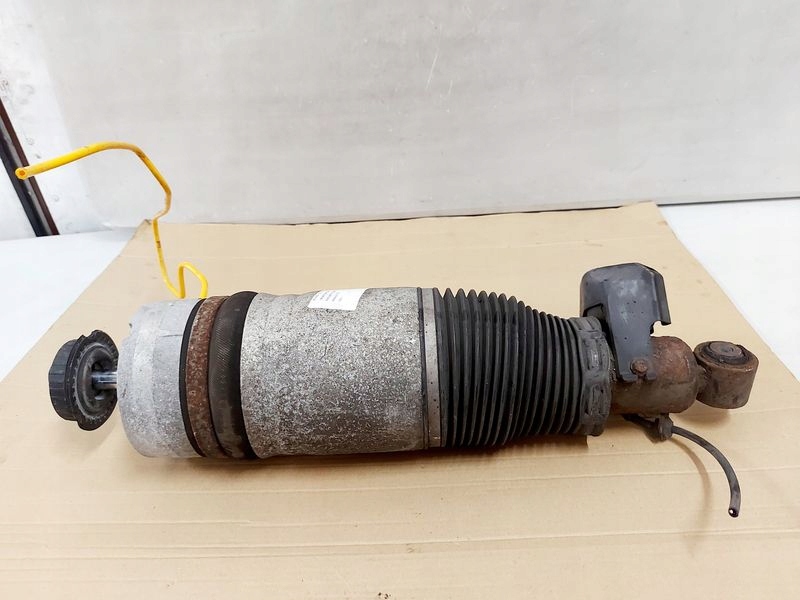 фото №7, Audi q7 4l 3.0 tdi амортизатор пневматичний правий задня 7l8616020c