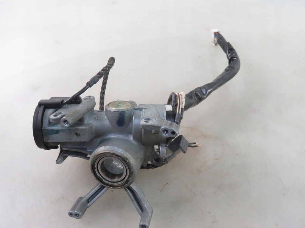 фото №7, Замок зажигания вкладка opel frontera b