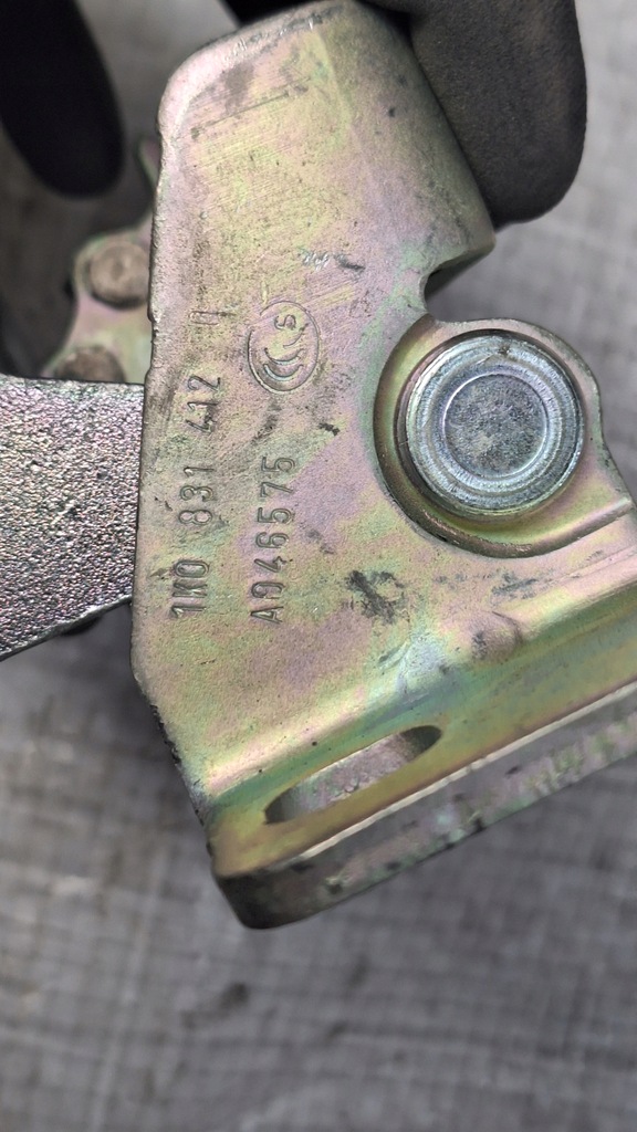 фото №14, Vw golf vi 6 петля двері 1k0831412