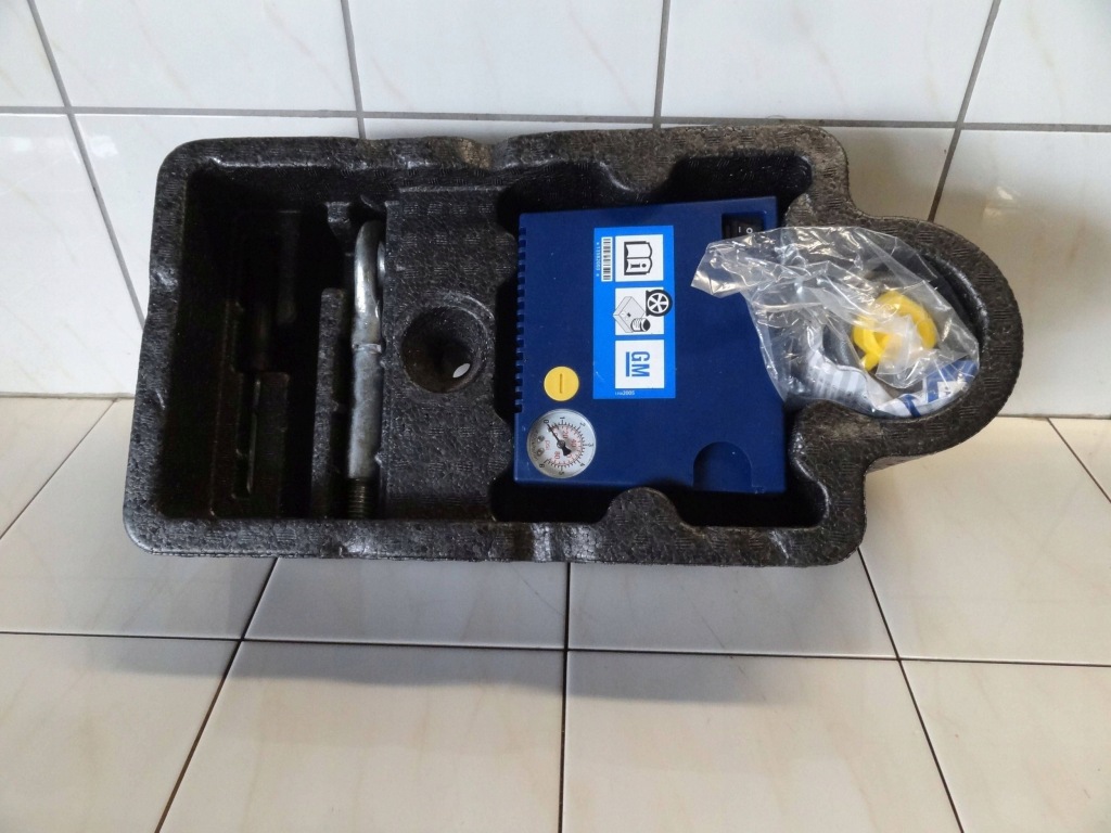 Купить Opel insignia a 2015 рестайлинг  sedan набор ремонтный пенополистирол