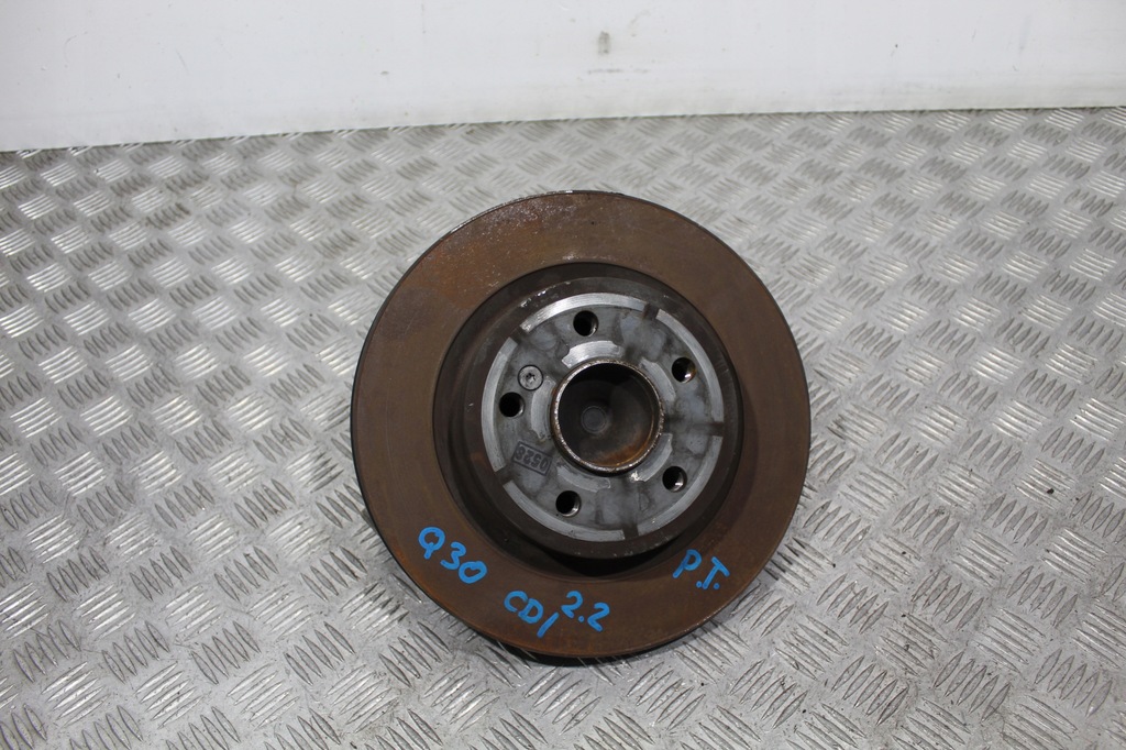 фото №1, Поворотний кулак правий задня infiniti q30