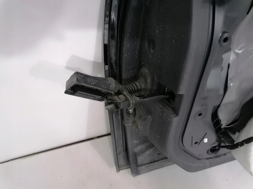 фото №10, Bmw i3 2013 перед сторона правая дверь