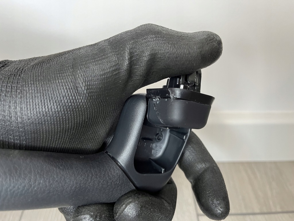 Lexus ux 250h ручка стельовий задній права czarna Ціна